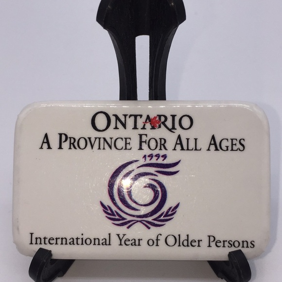 Ontario- A Province For All Ages 1999 Pinback - Picture 3 of 6